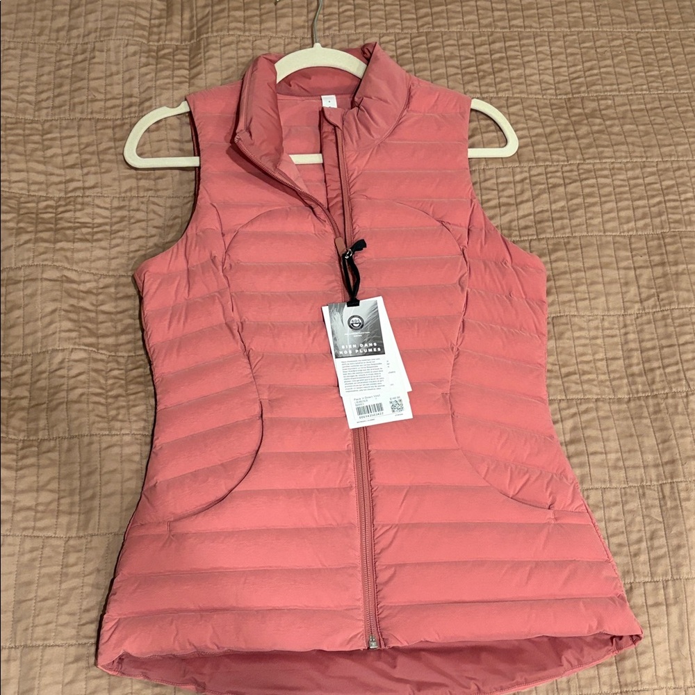 💗NWT Lululemon Pack It Down Vest in Pink size 4